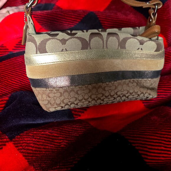 Coach NWOT mini hand bag - Picture 1 of 7